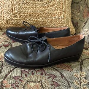 L’AmourDesPieds Shoe